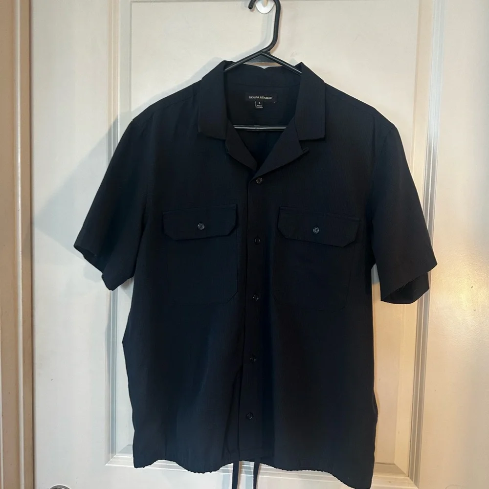 Banana Republic Black Perforated Netted Drawstring Hem Lightweight Shirt, Large